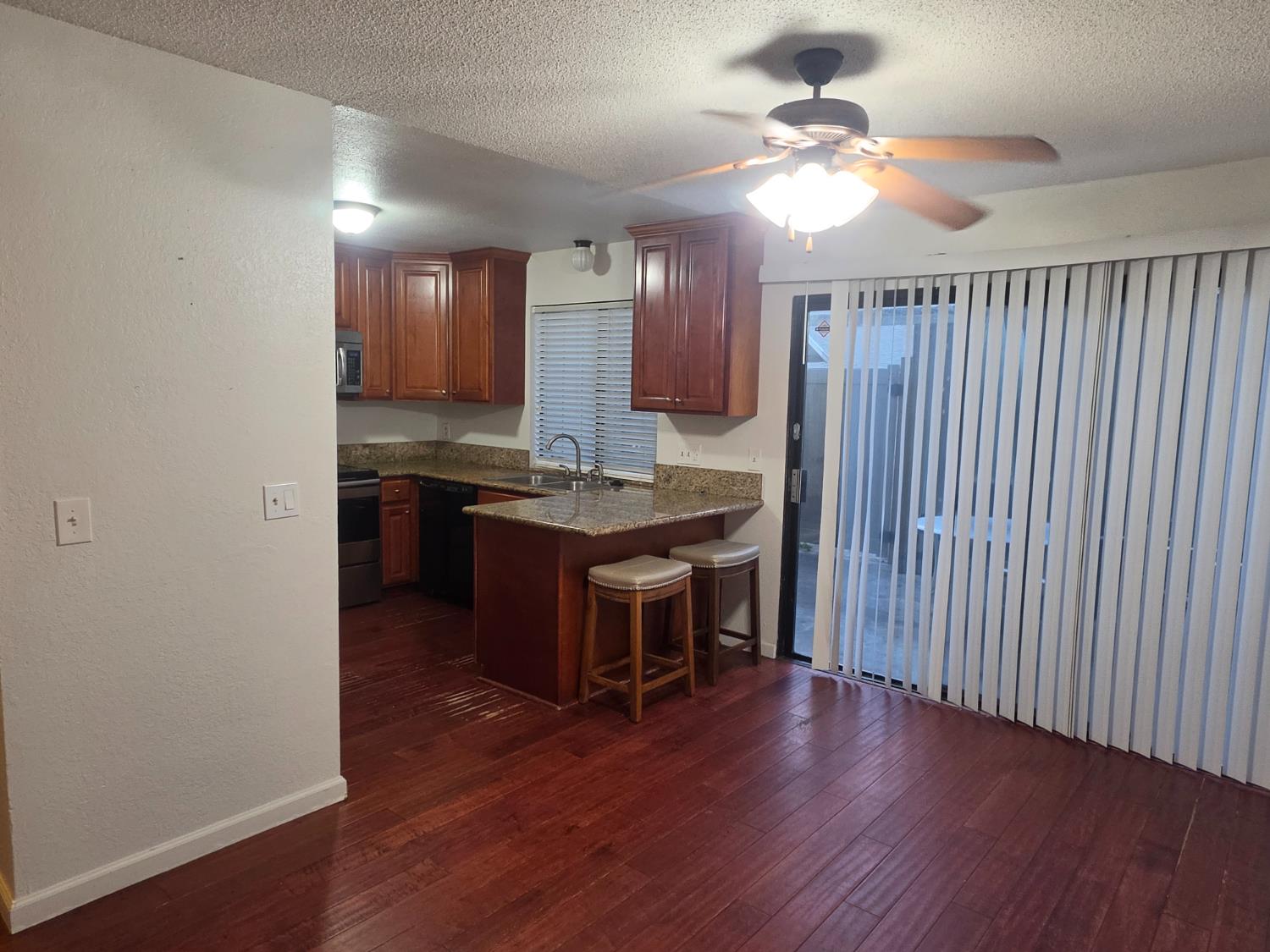 4747 N Woodrow Ave #105, Fresno, CA 93726