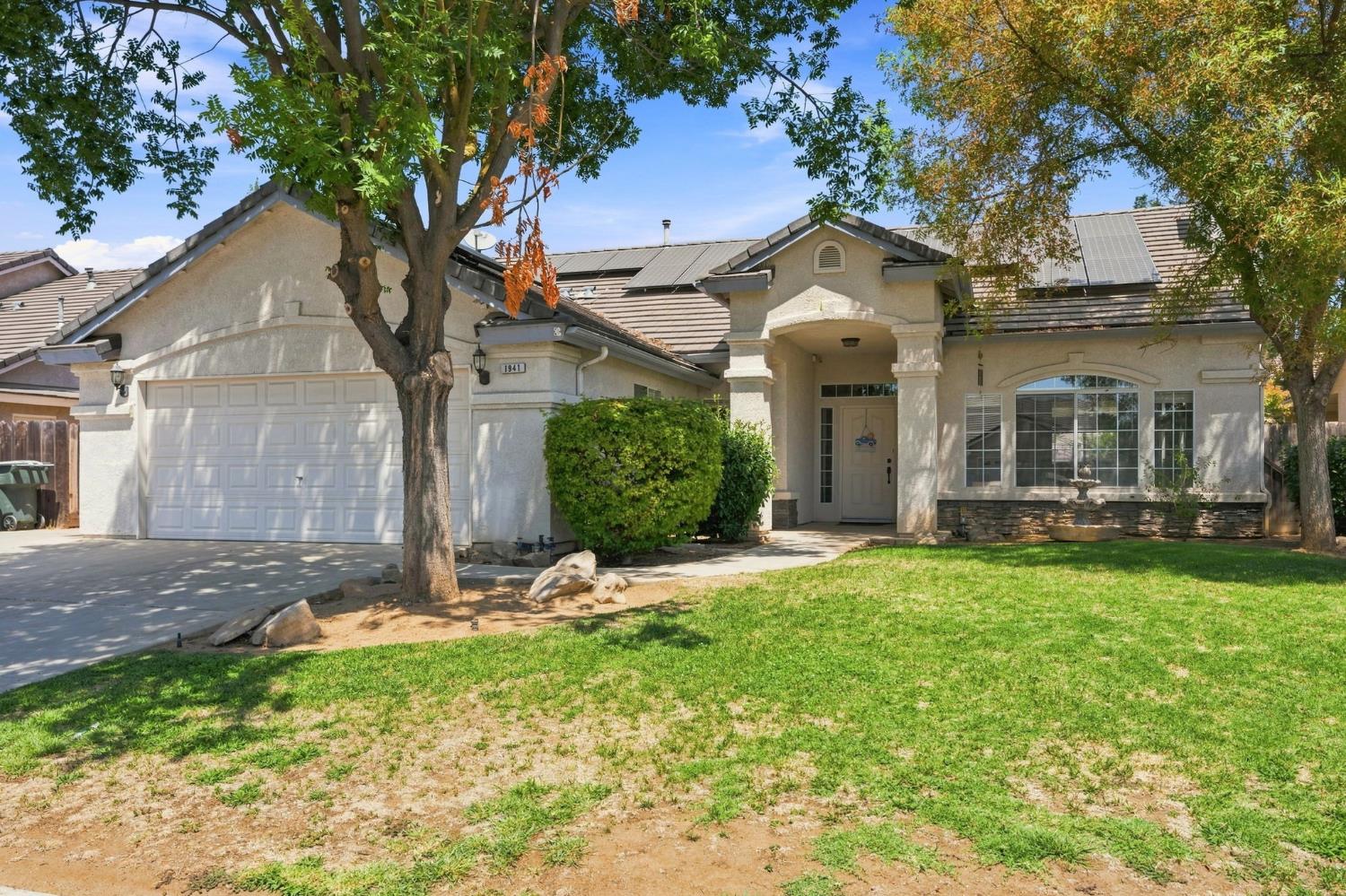 1941 Cromwell ave, Clovis, CA 93611