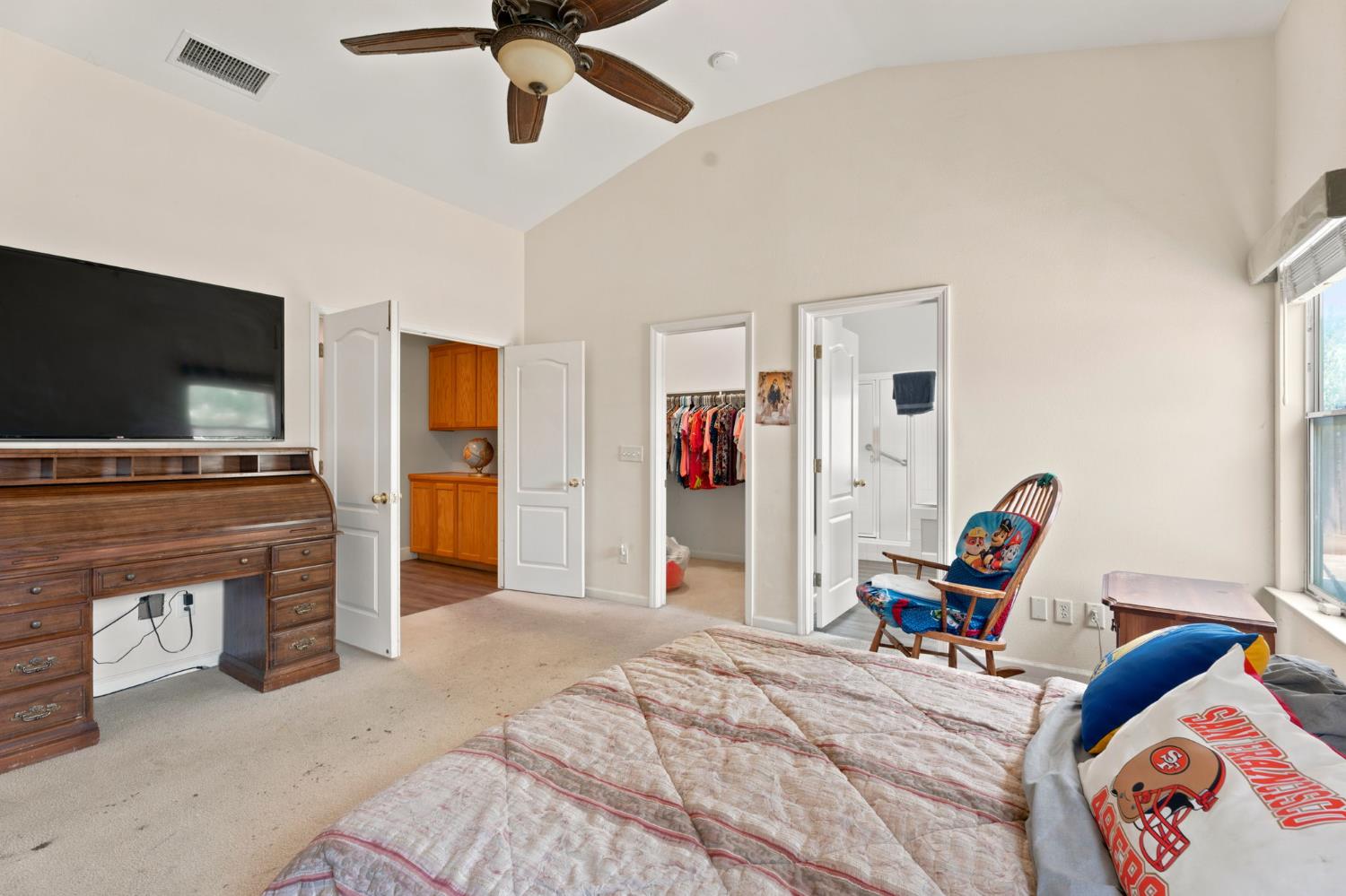 1941 Cromwell ave, Clovis, CA 93611