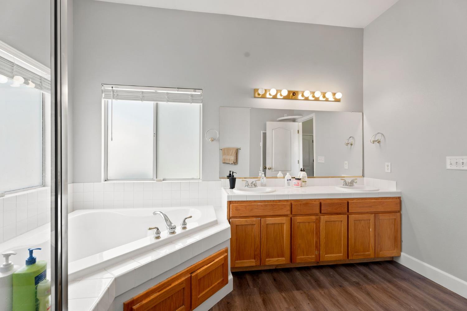 1941 Cromwell ave, Clovis, CA 93611