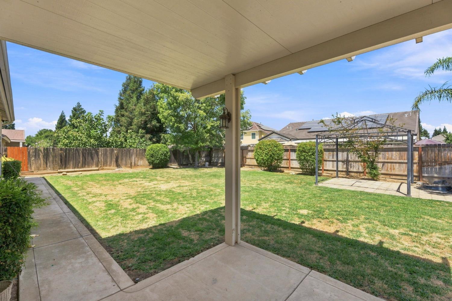 1941 Cromwell ave, Clovis, CA 93611