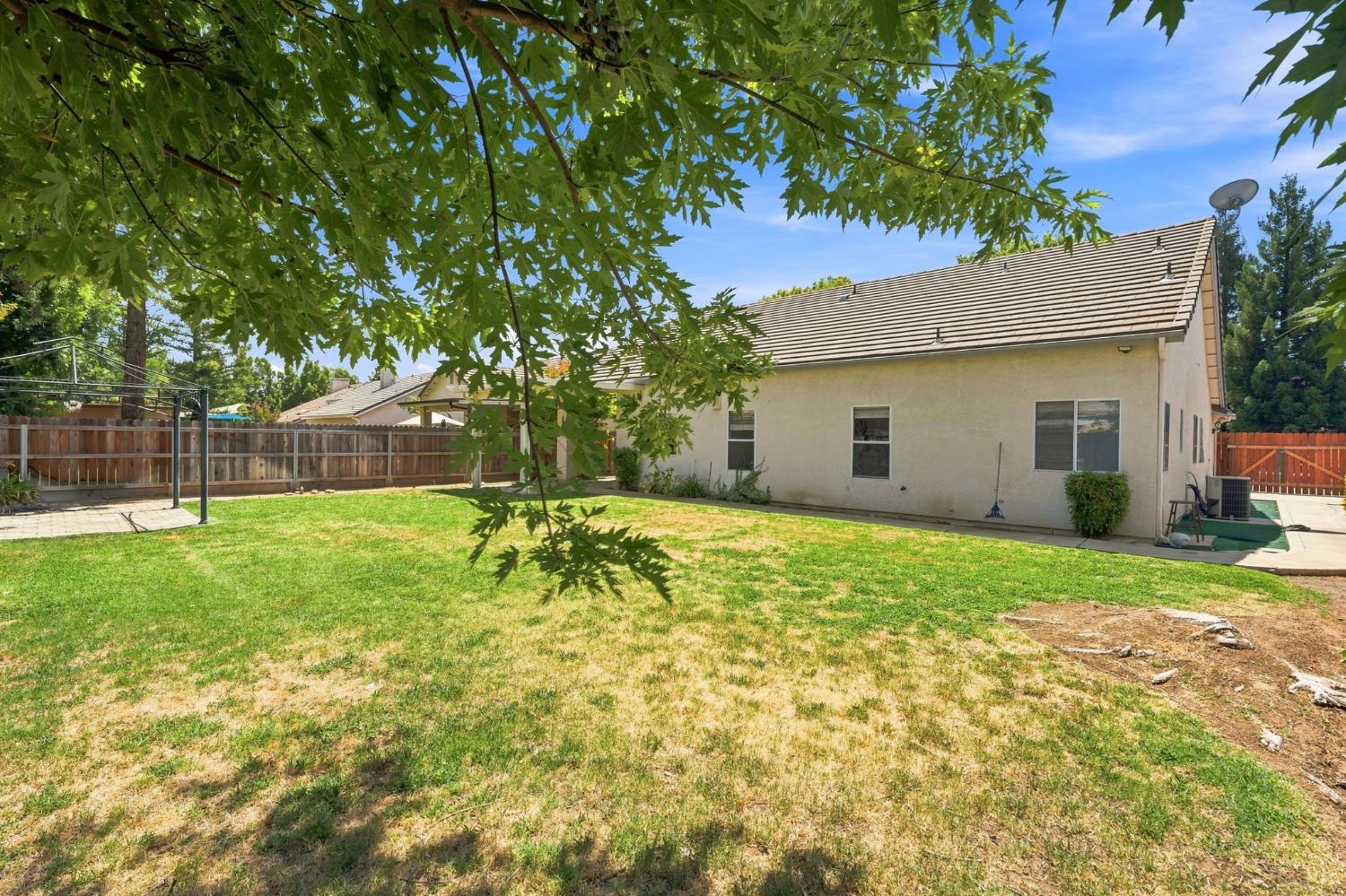 1941 Cromwell ave, Clovis, CA 93611
