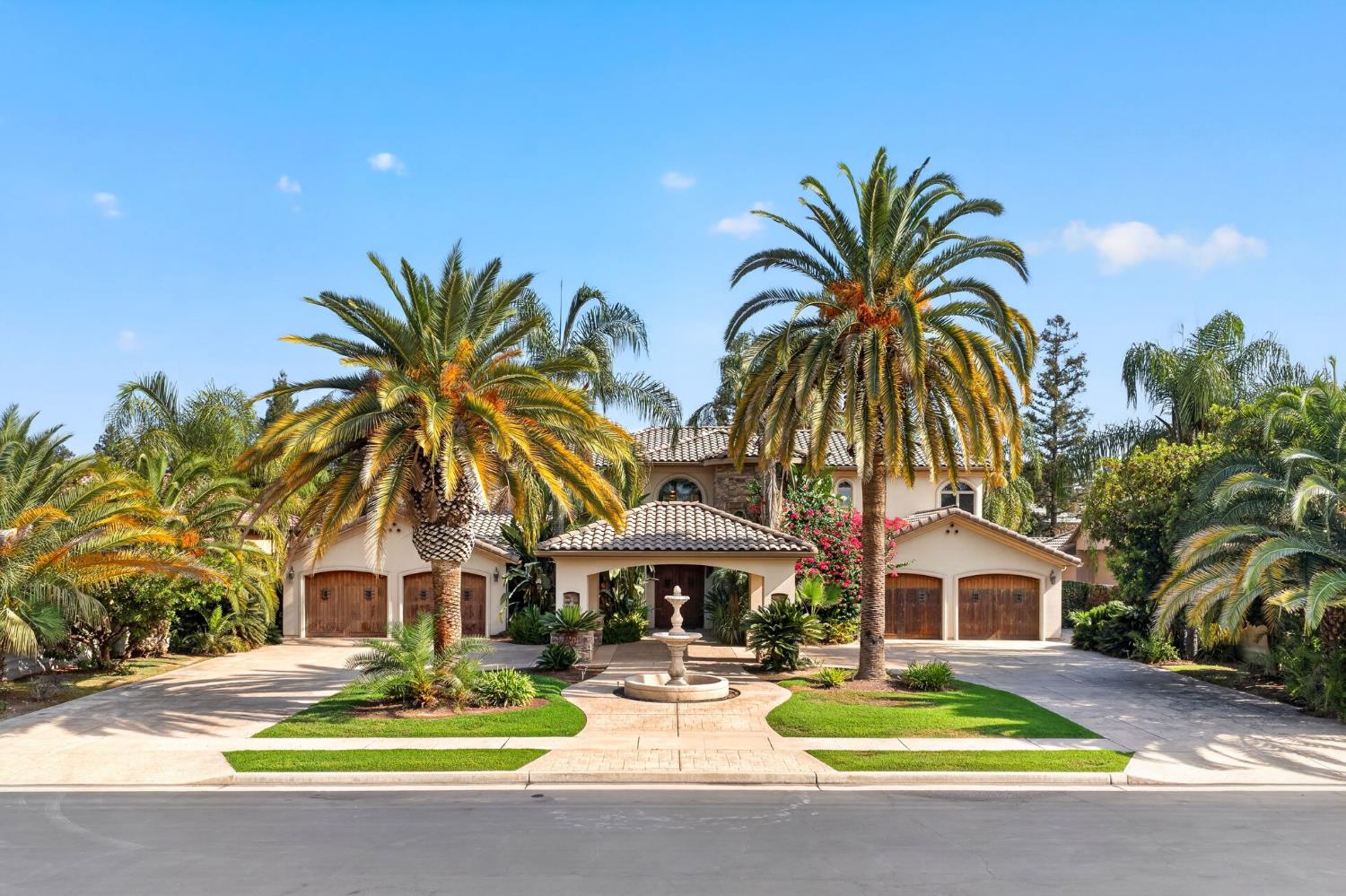 5034 W Firenze Ave, Visalia, CA 93291