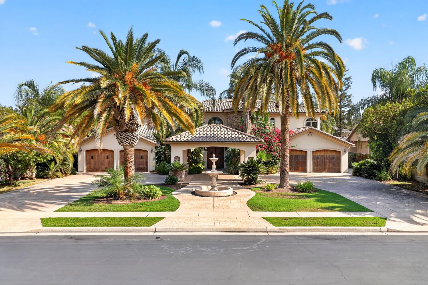 5034 W Firenze Ave, Visalia, CA 93291