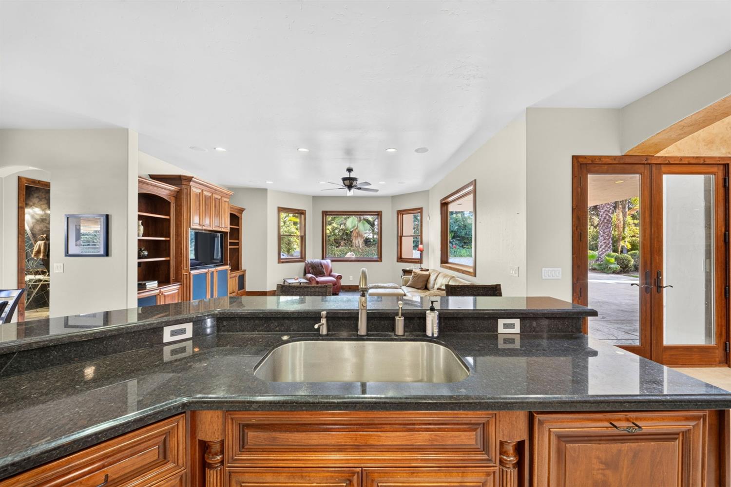 5034 W Firenze Ave, Visalia, CA 93291