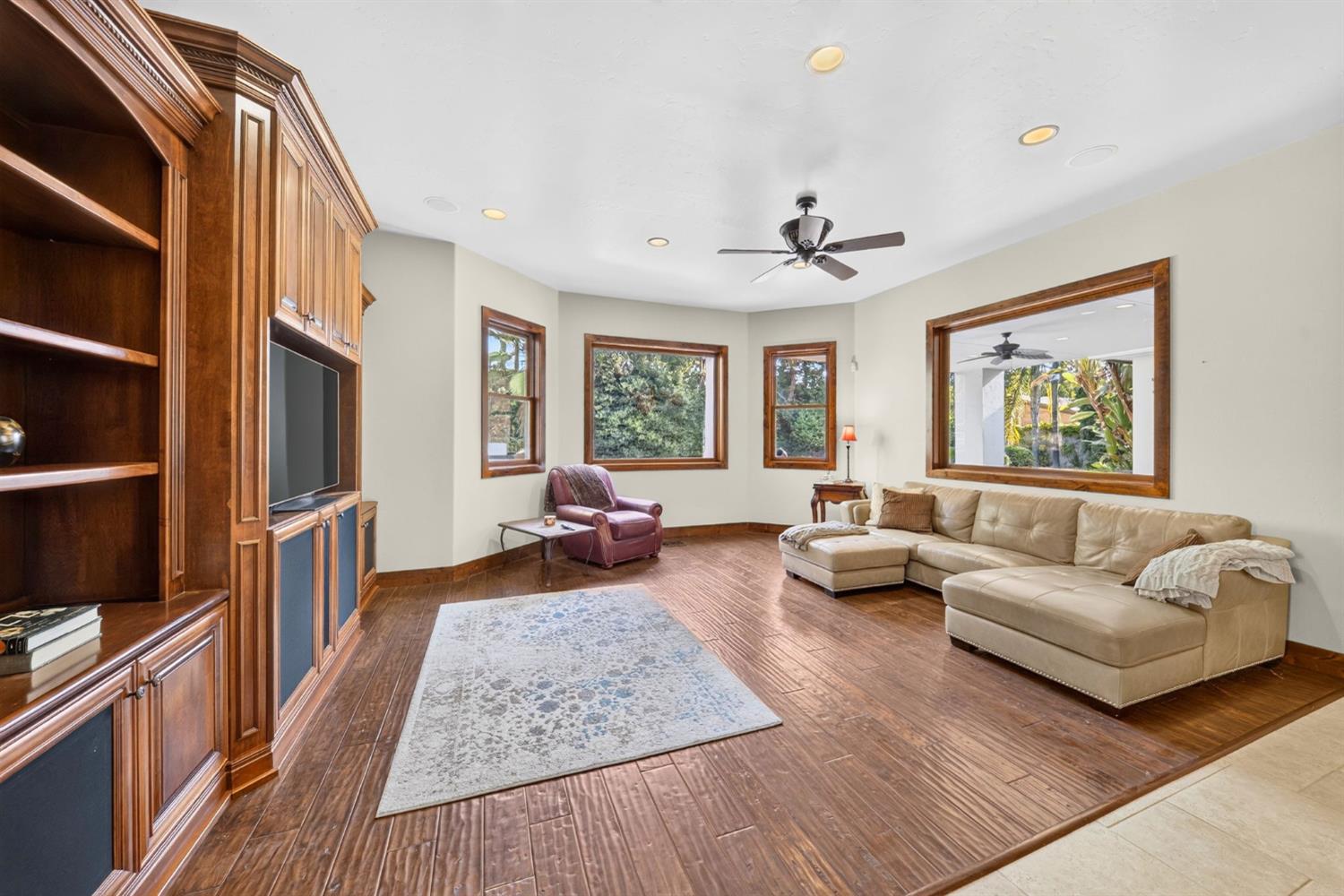 5034 W Firenze Ave, Visalia, CA 93291