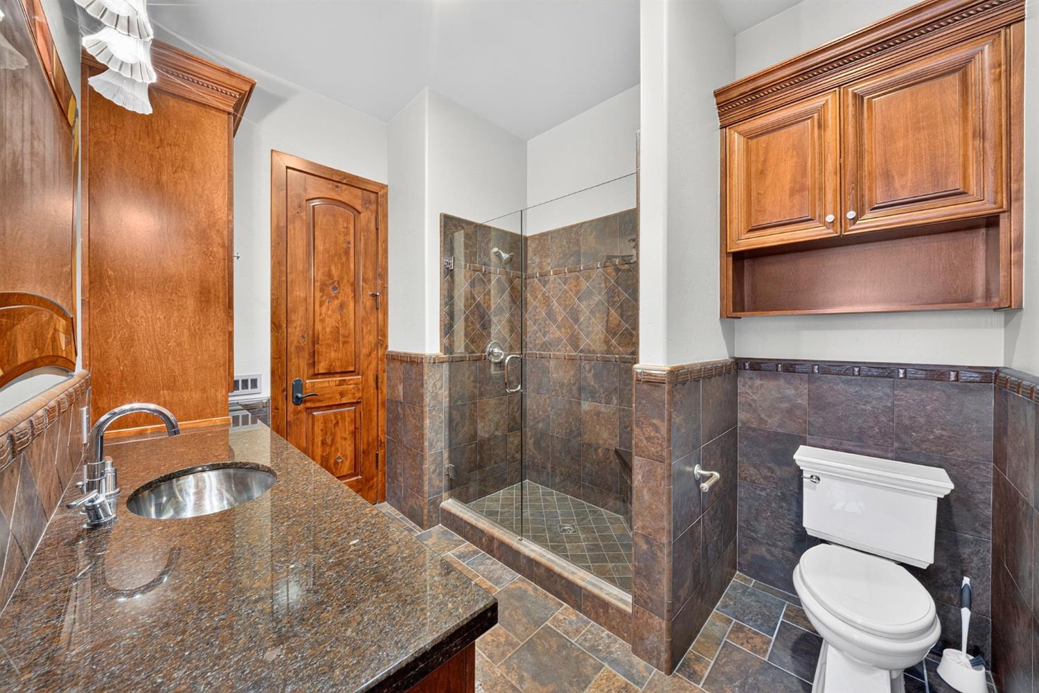 5034 W Firenze Ave, Visalia, CA 93291