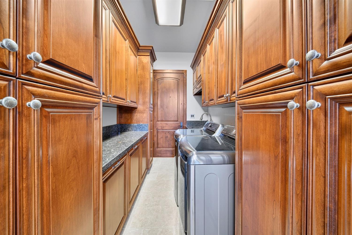 5034 W Firenze Ave, Visalia, CA 93291