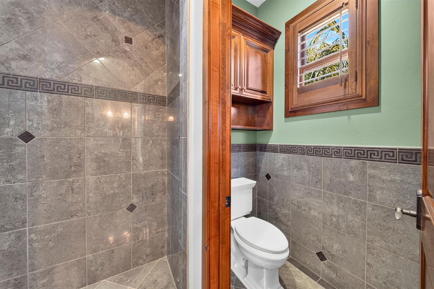 5034 W Firenze Ave, Visalia, CA 93291