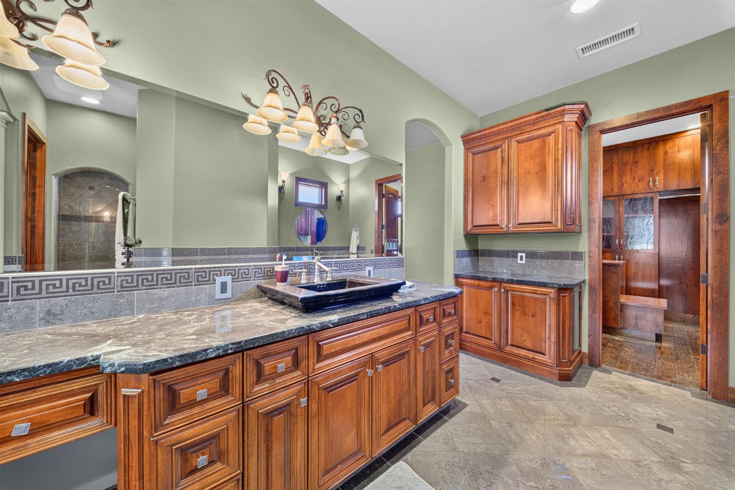 5034 W Firenze Ave, Visalia, CA 93291