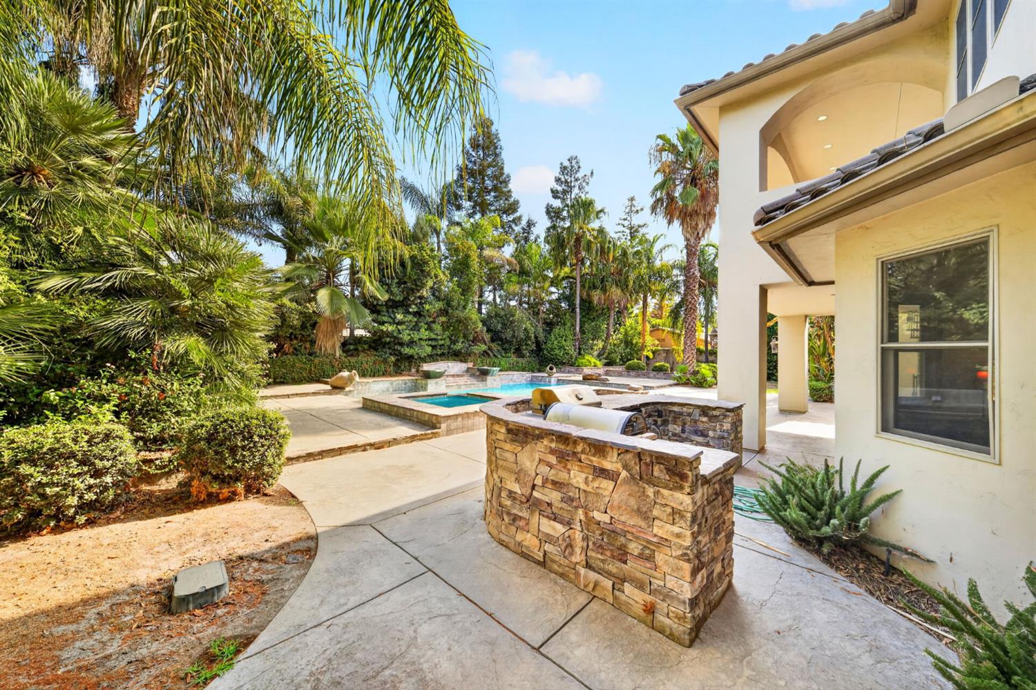 5034 W Firenze Ave, Visalia, CA 93291