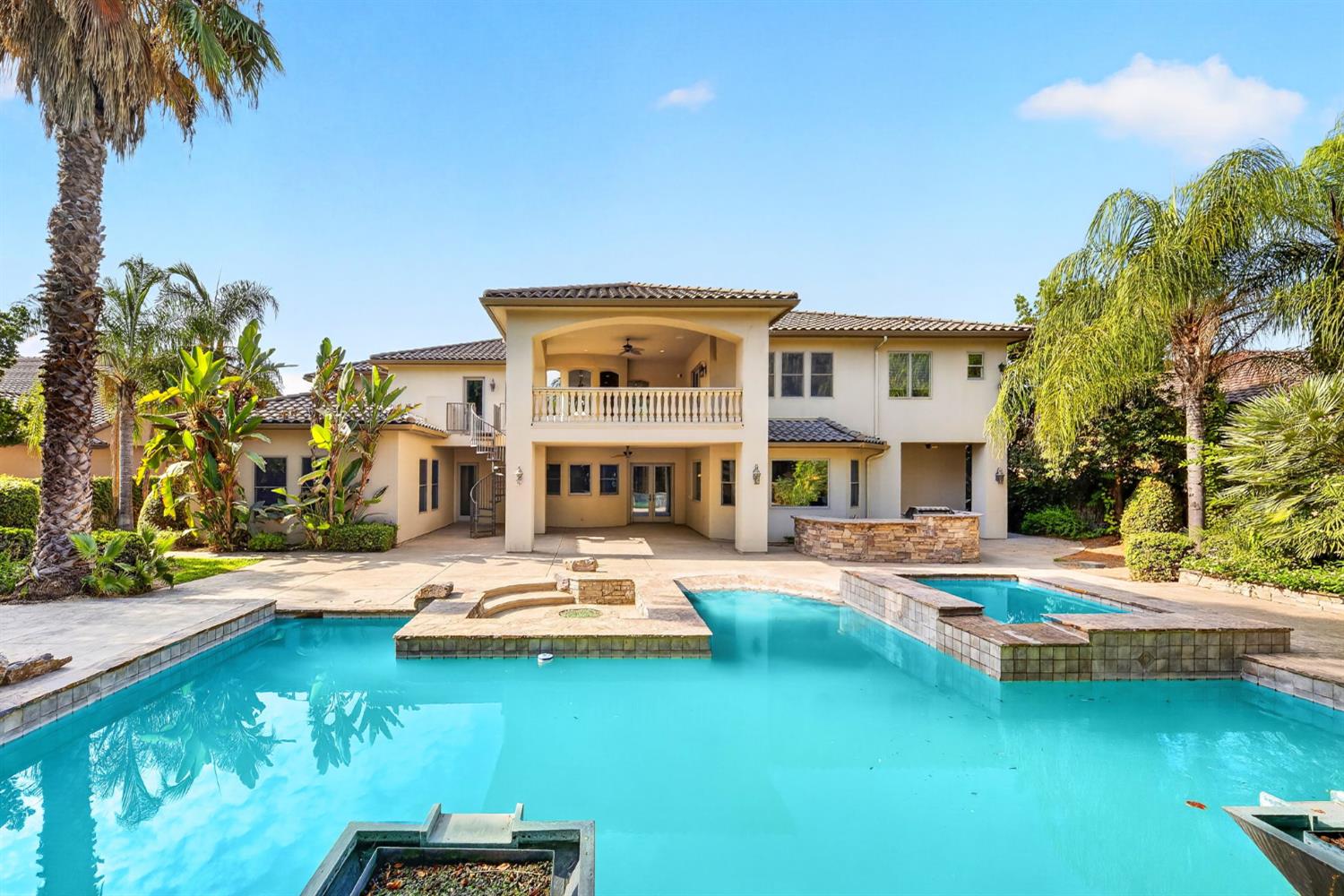 5034 W Firenze Ave, Visalia, CA 93291