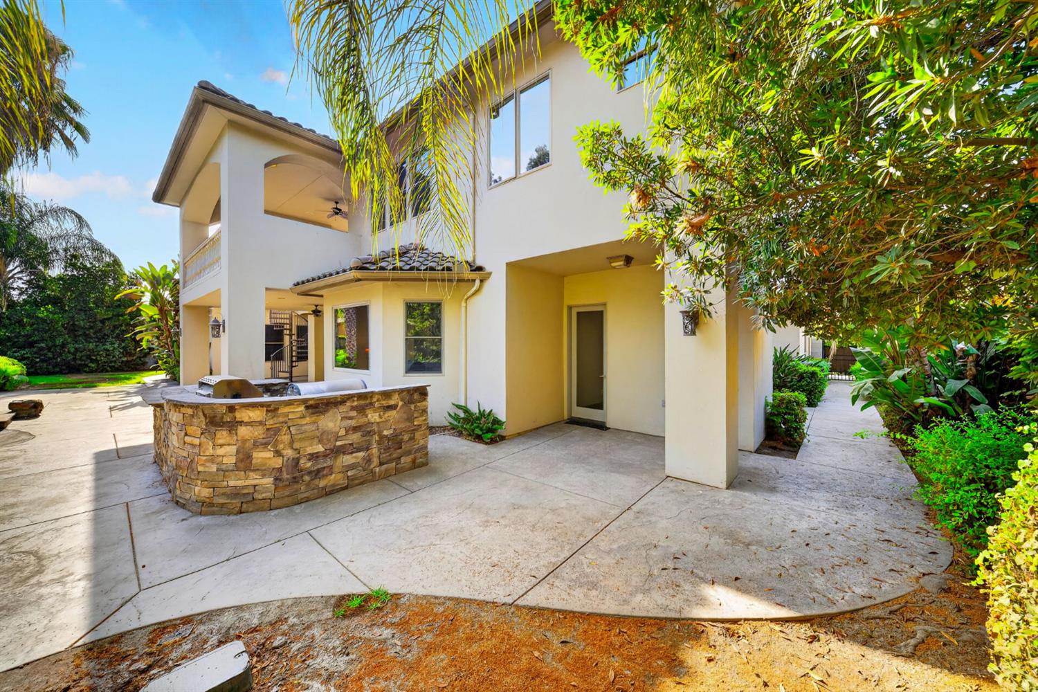5034 W Firenze Ave, Visalia, CA 93291
