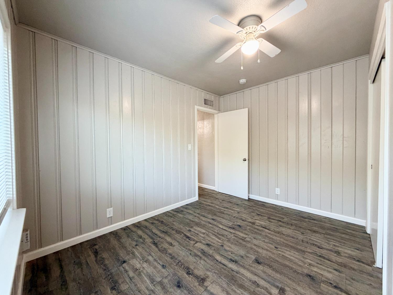 847 W Robinson Ave, Fresno, CA 93705