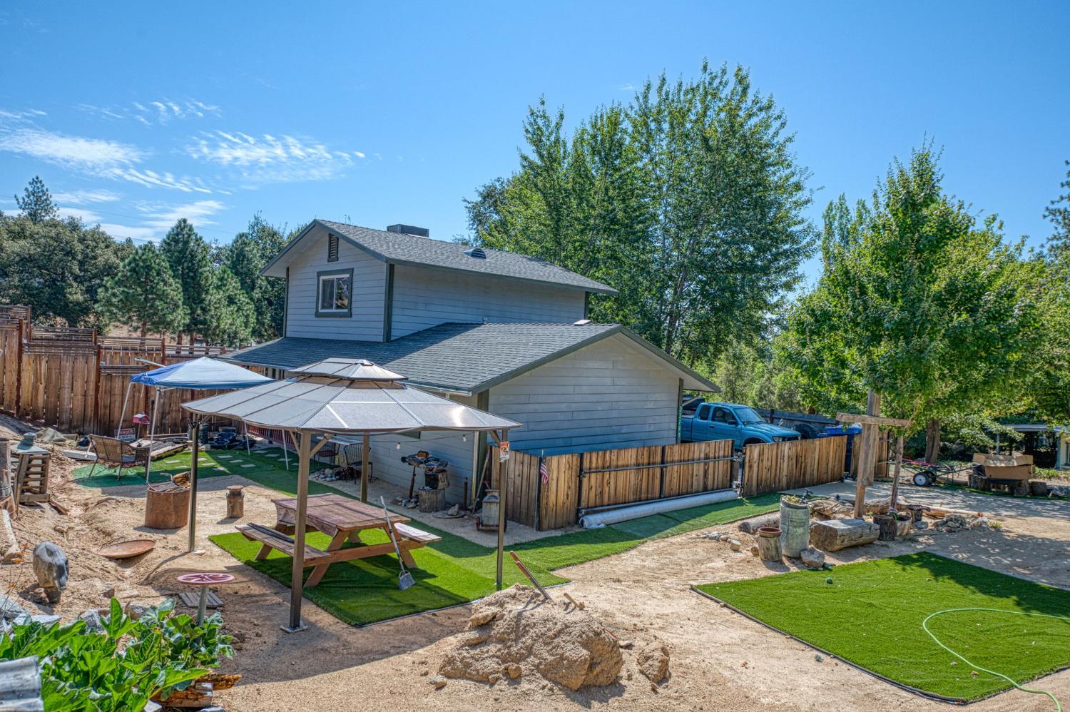 33799 Tocaloma Rd, Auberry, CA 93602