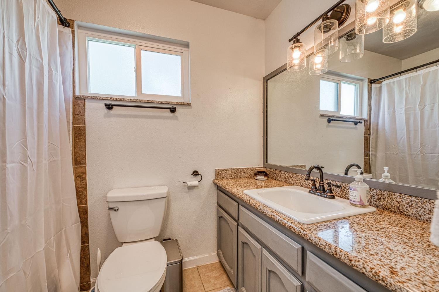 33799 Tocaloma Rd, Auberry, CA 93602