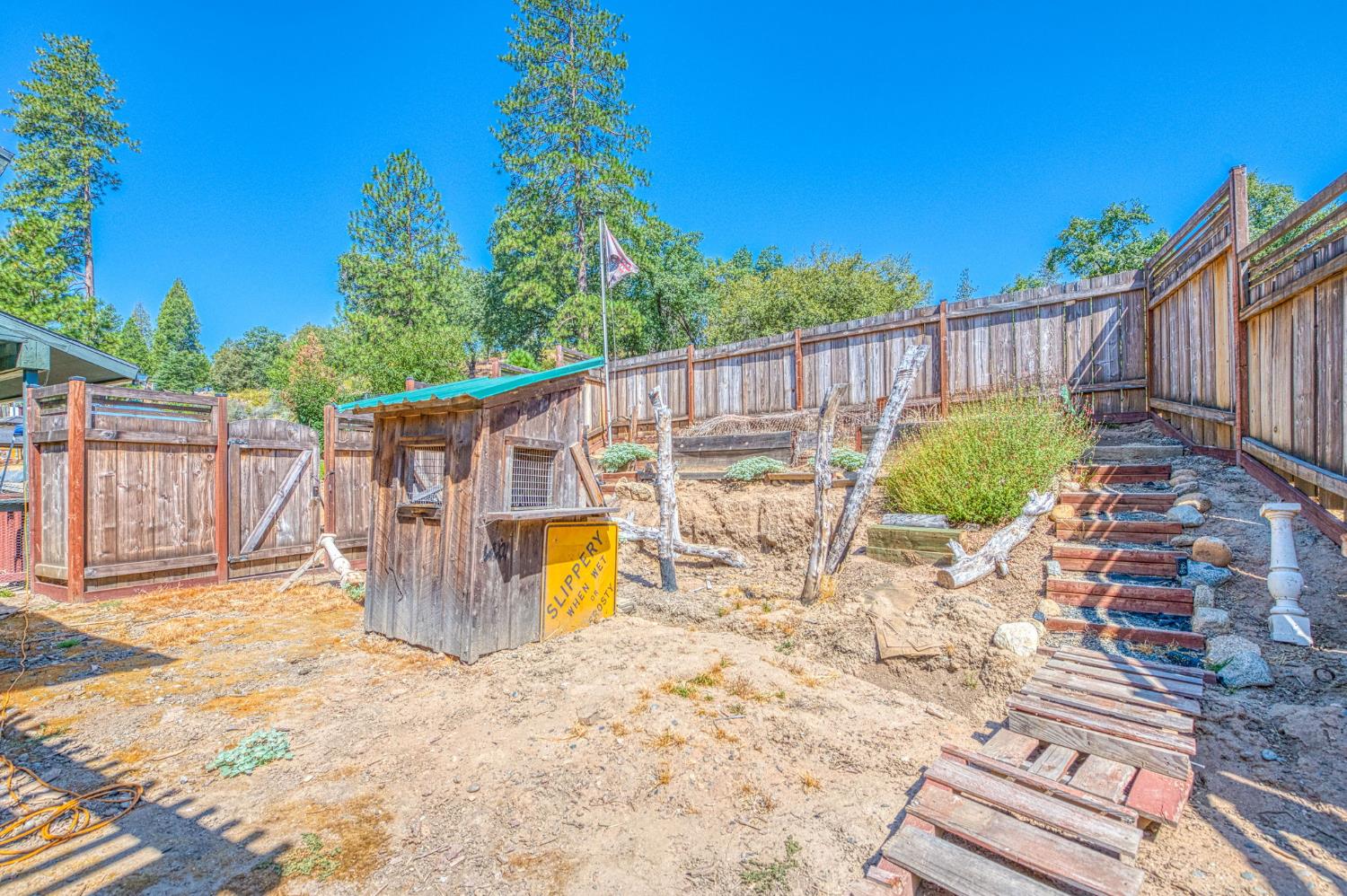 33799 Tocaloma Rd, Auberry, CA 93602