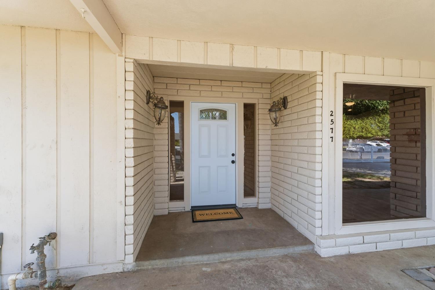 2577 W Noble, Caruthers, CA 93609