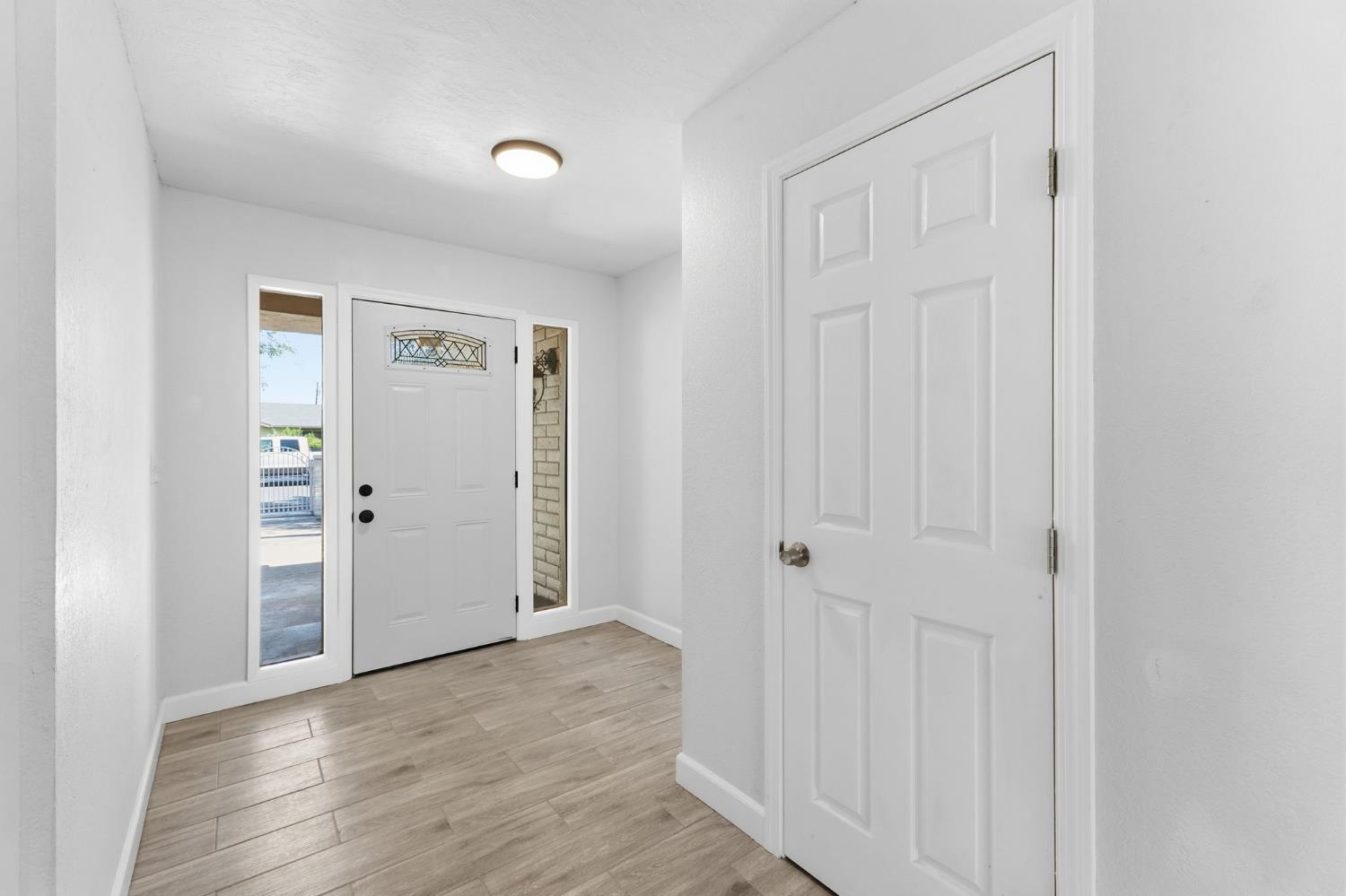 2577 W Noble, Caruthers, CA 93609