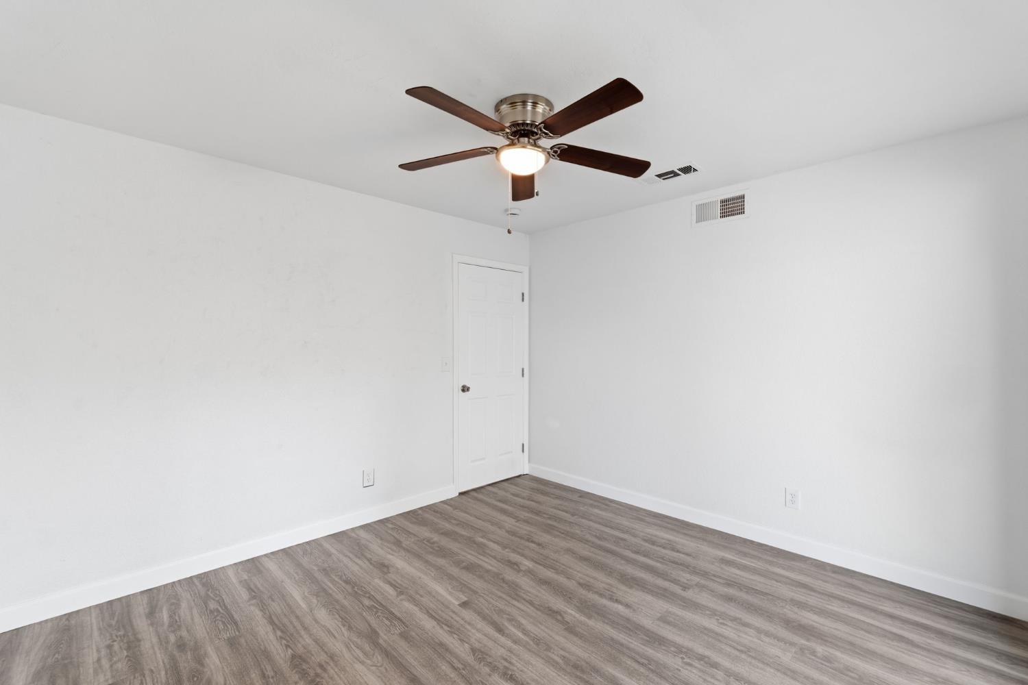 2577 W Noble, Caruthers, CA 93609