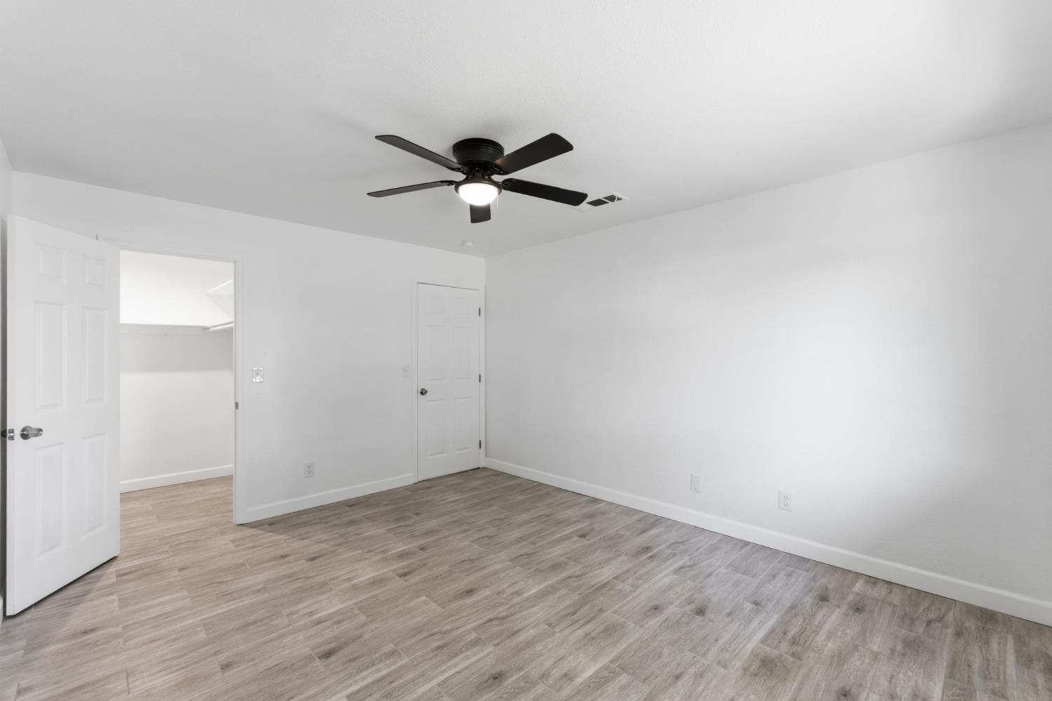 2577 W Noble, Caruthers, CA 93609