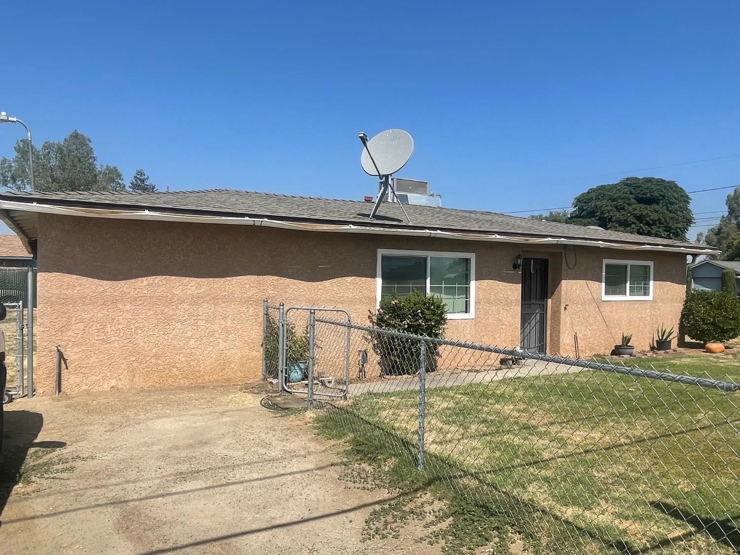 13495 S Marks, Caruthers, CA 93609