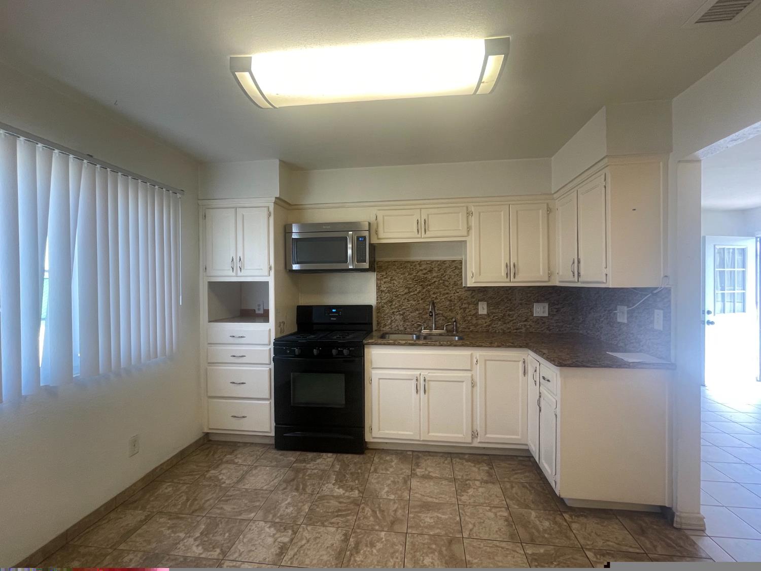13495 S Marks, Caruthers, CA 93609