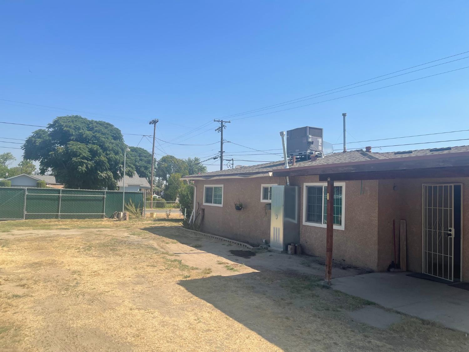 13495 S Marks, Caruthers, CA 93609