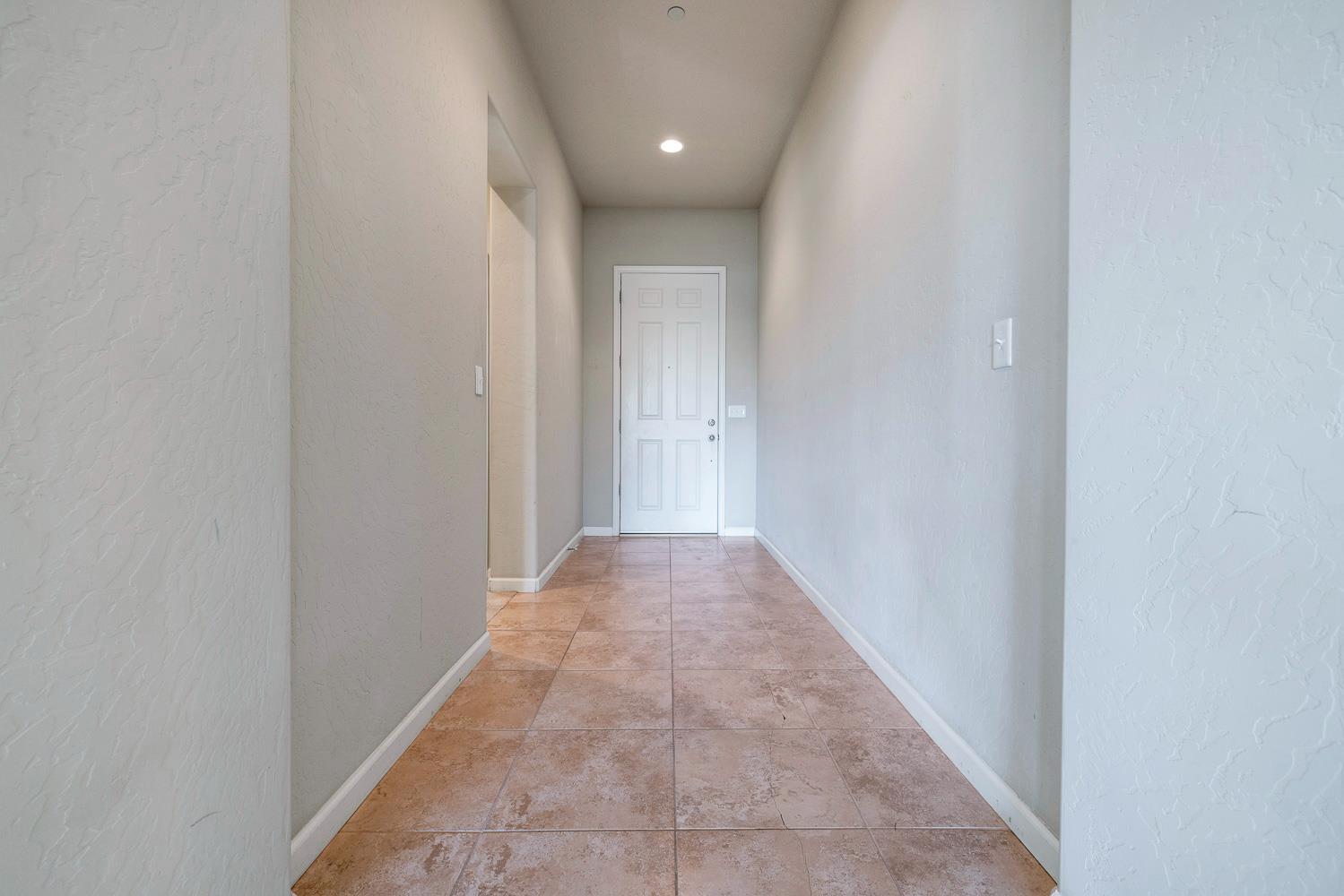 10612 N Dearing Ave, Fresno, CA 93730