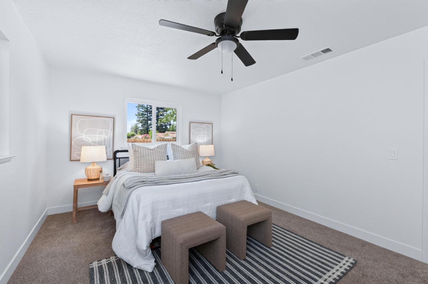 210 Sunnyside Ave, Clovis, CA 93611