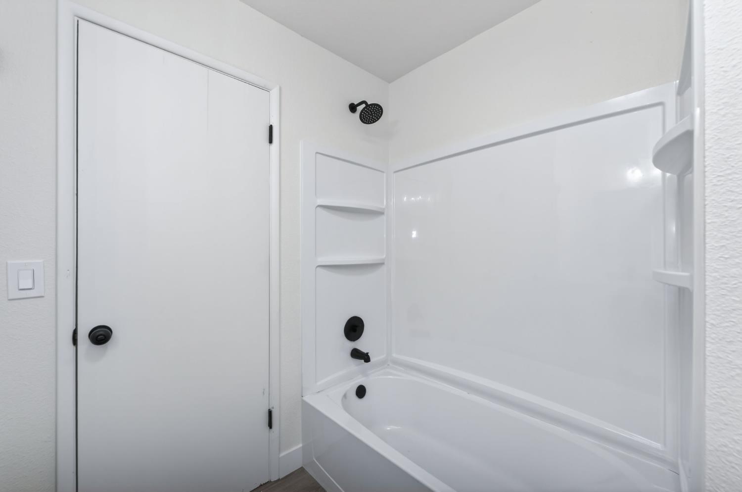210 Sunnyside Ave, Clovis, CA 93611