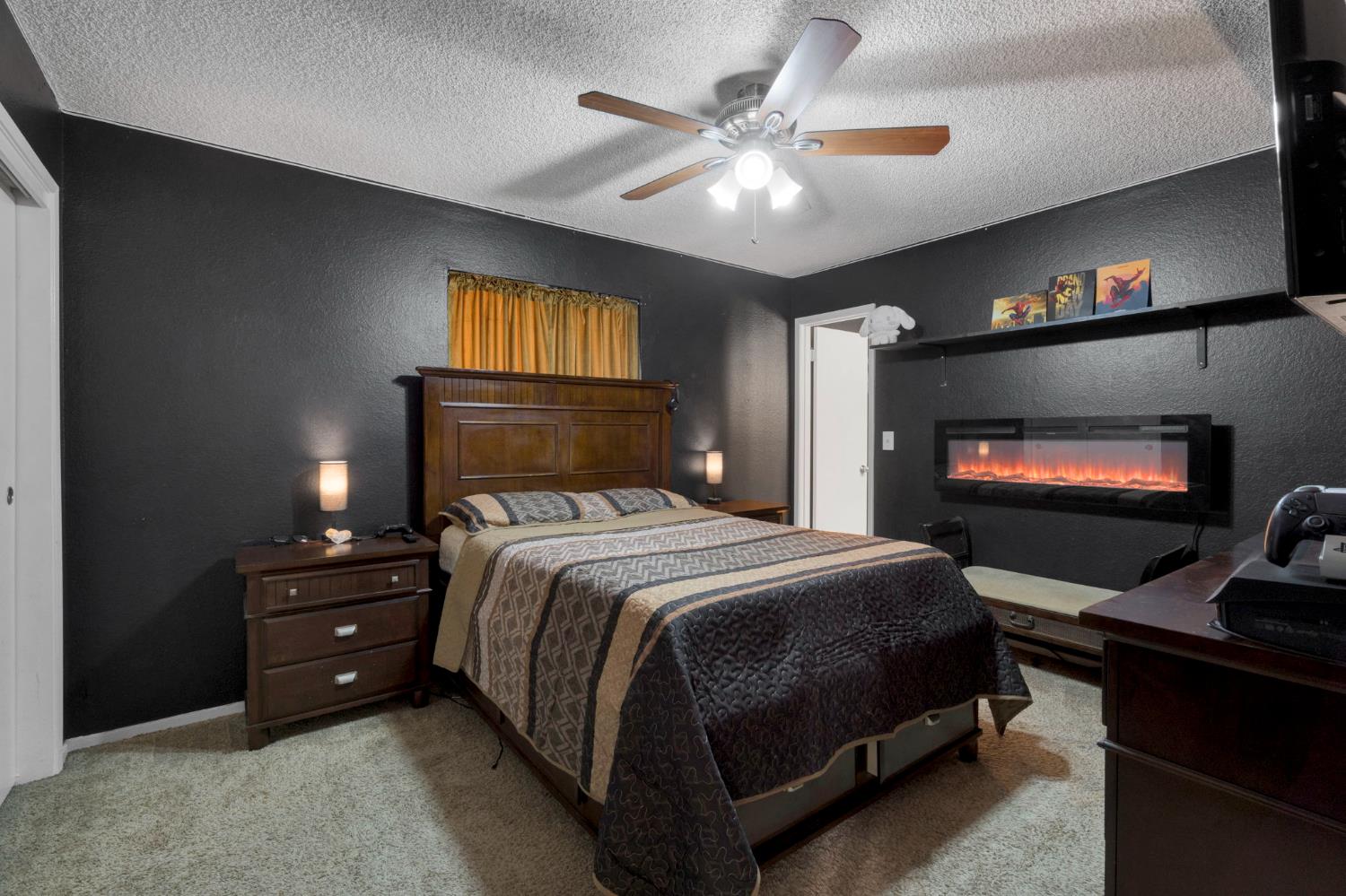 11975 Charlton Rd, Madera, CA 93636