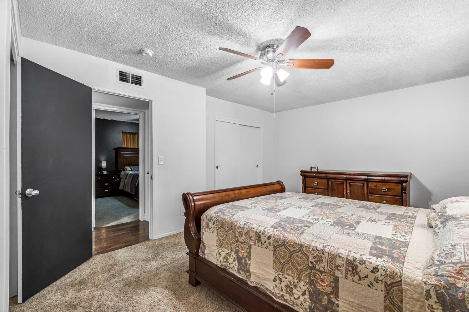 11975 Charlton Rd, Madera, CA 93636