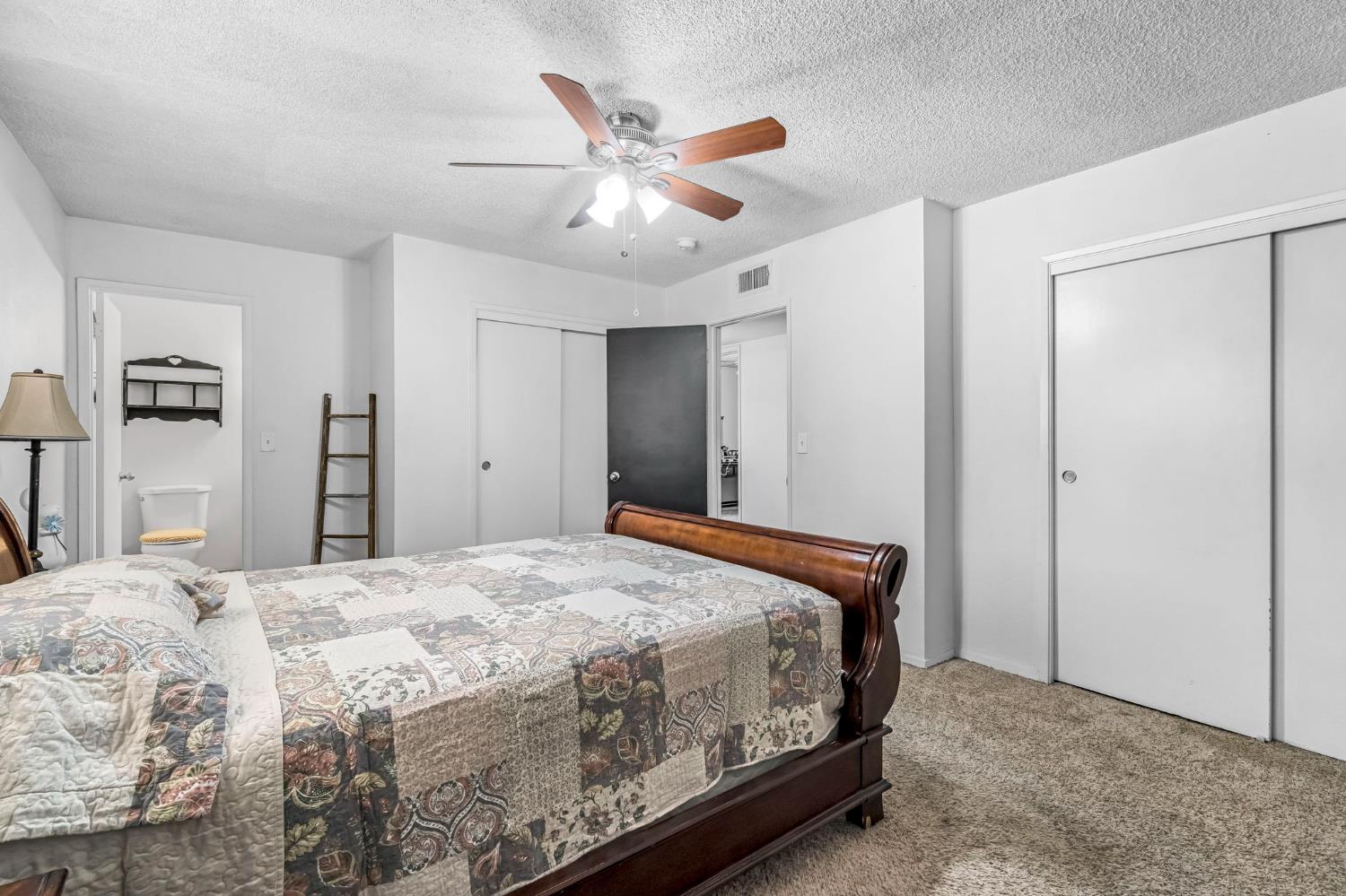 11975 Charlton Rd, Madera, CA 93636