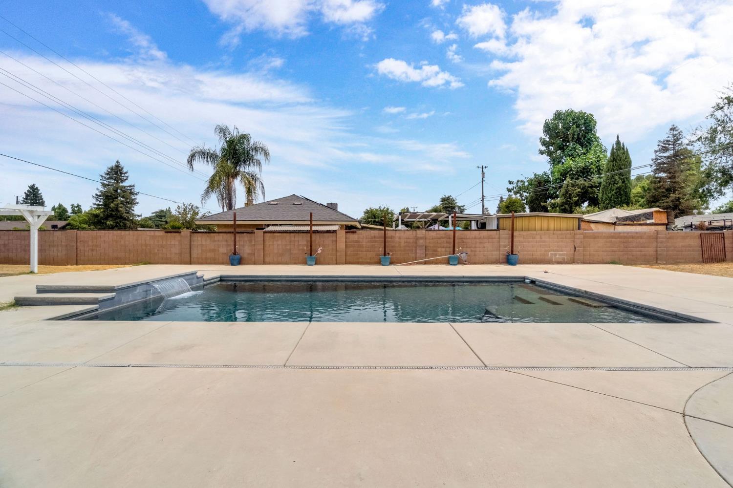 11975 Charlton Rd, Madera, CA 93636