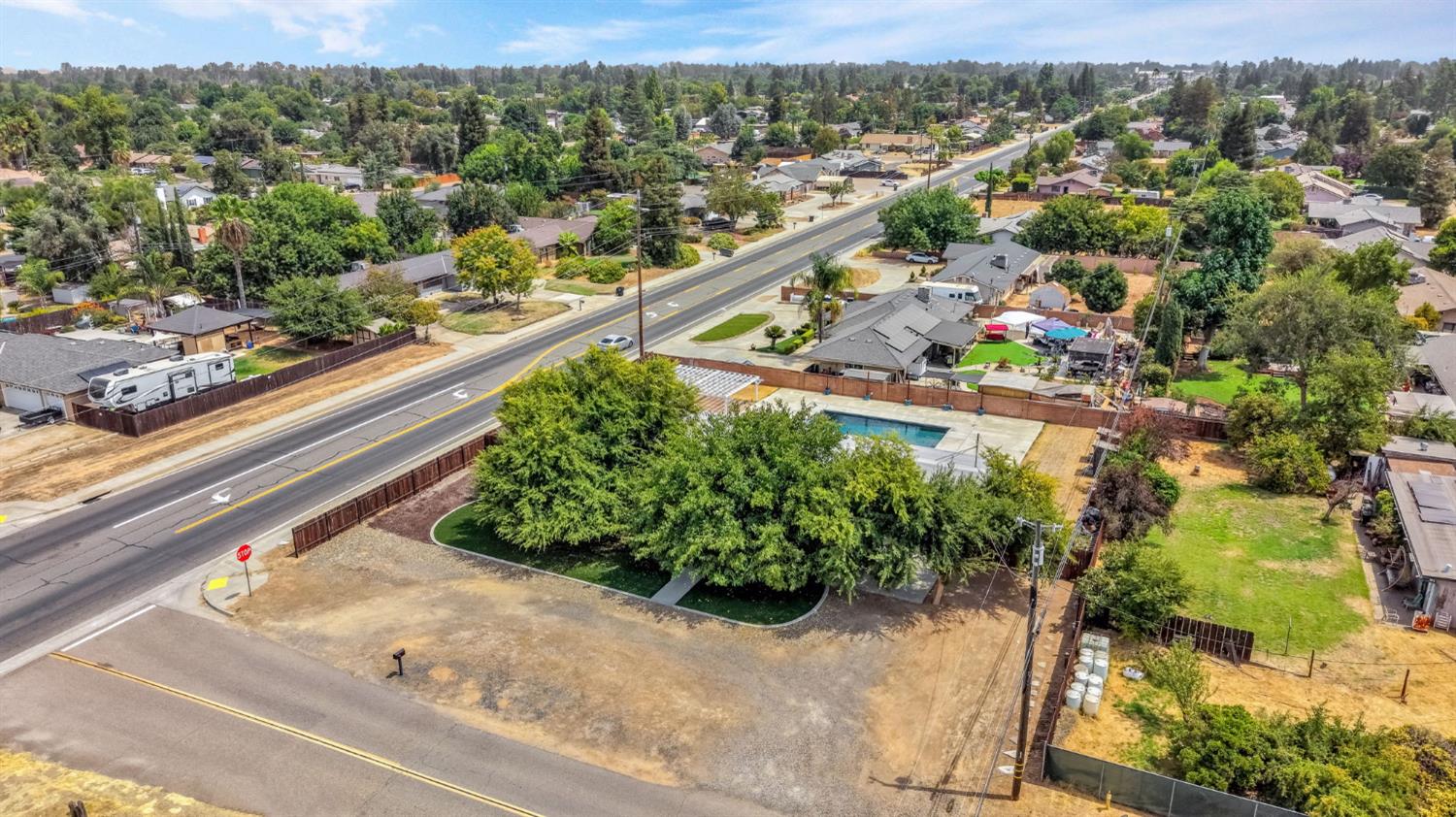 11975 Charlton Rd, Madera, CA 93636
