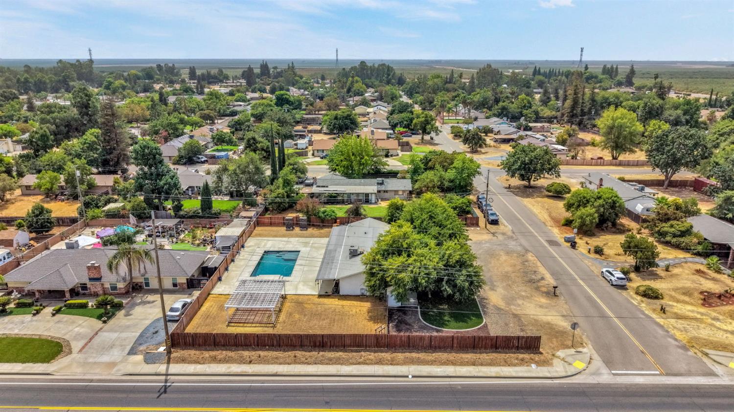 11975 Charlton Rd, Madera, CA 93636