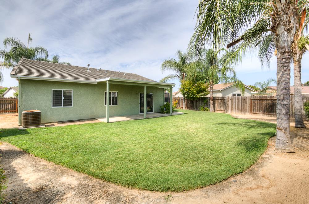 5683 E Grove Ave, Fresno, CA 93727