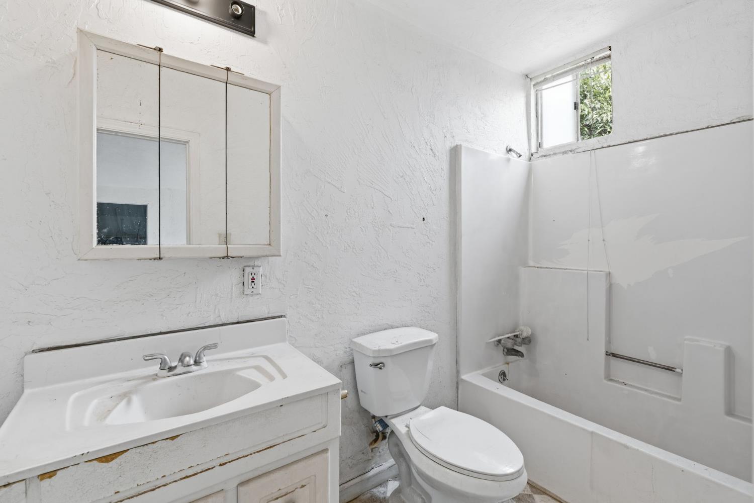 14735 Road 28, Madera, CA 93638