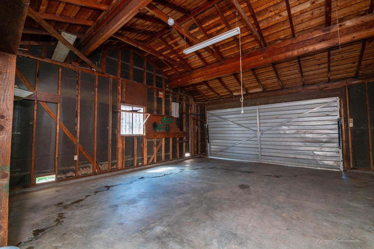1423 S Whitney Ave, Fresno, CA 93702