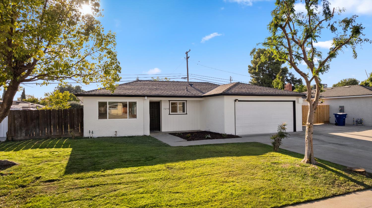 3298 Claremont Ave, Clovis, CA 93611