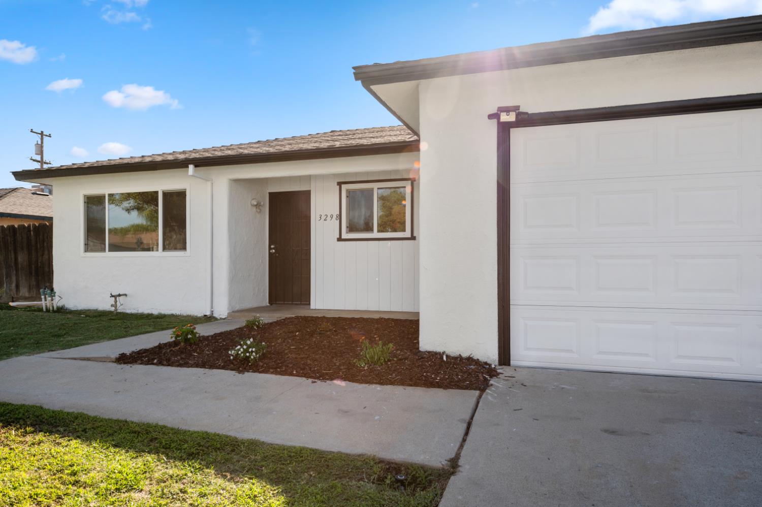 3298 Claremont Ave, Clovis, CA 93611