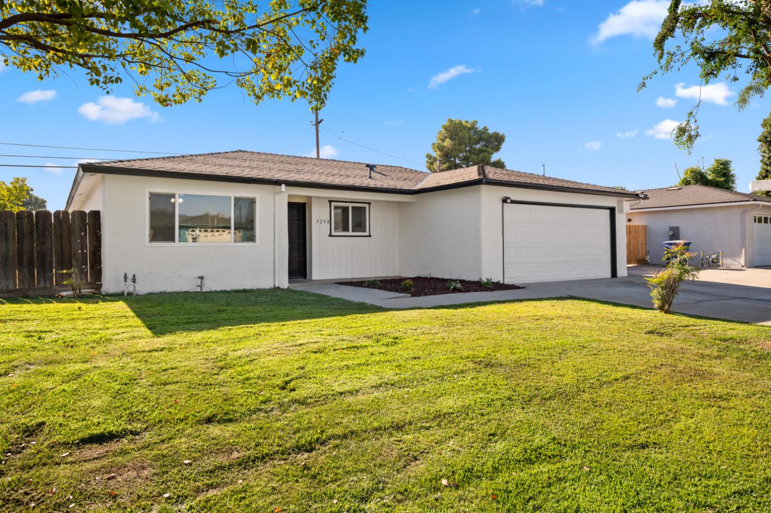 3298 Claremont Ave, Clovis, CA 93611