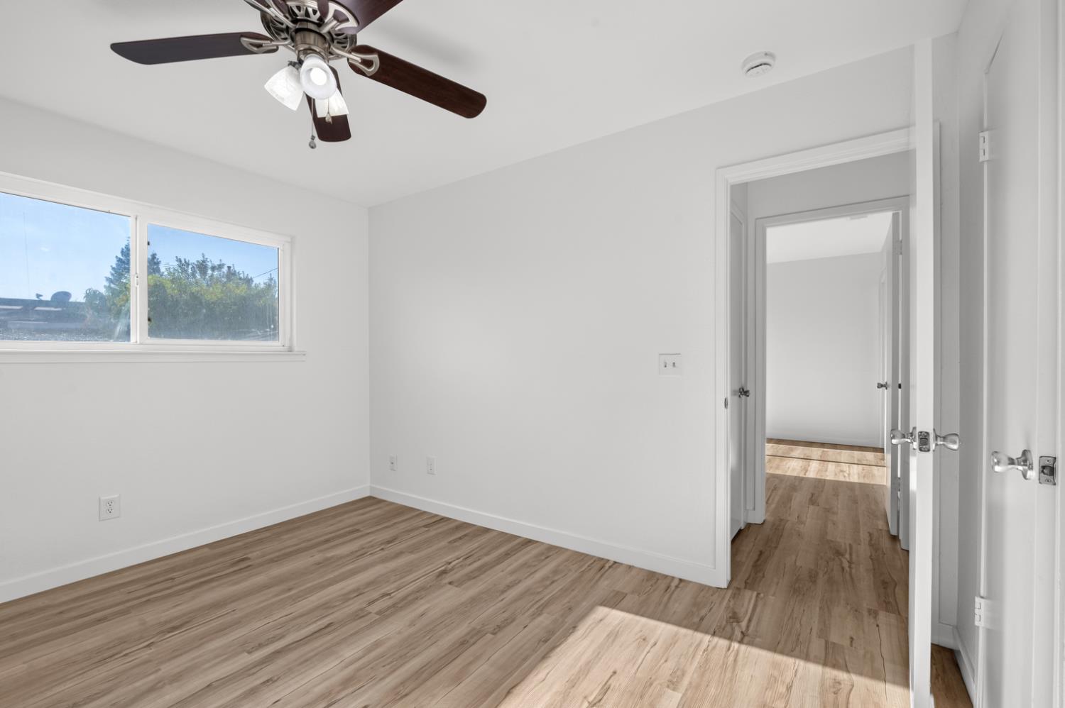 3298 Claremont Ave, Clovis, CA 93611