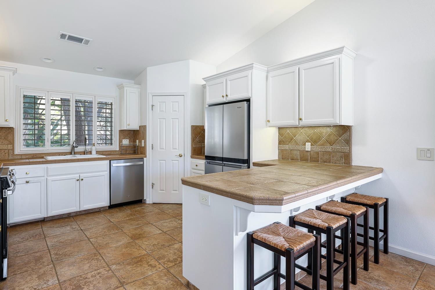 27427 Sky Harbour Rd, Friant, CA 93626