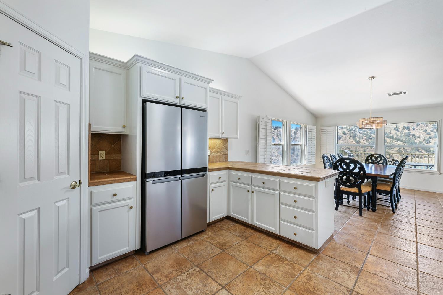27427 Sky Harbour Rd, Friant, CA 93626