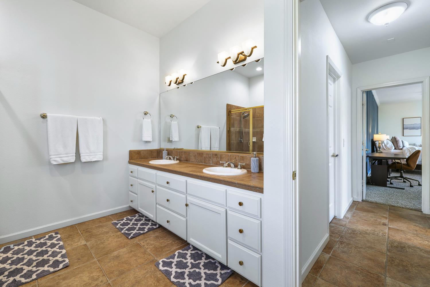 27427 Sky Harbour Rd, Friant, CA 93626