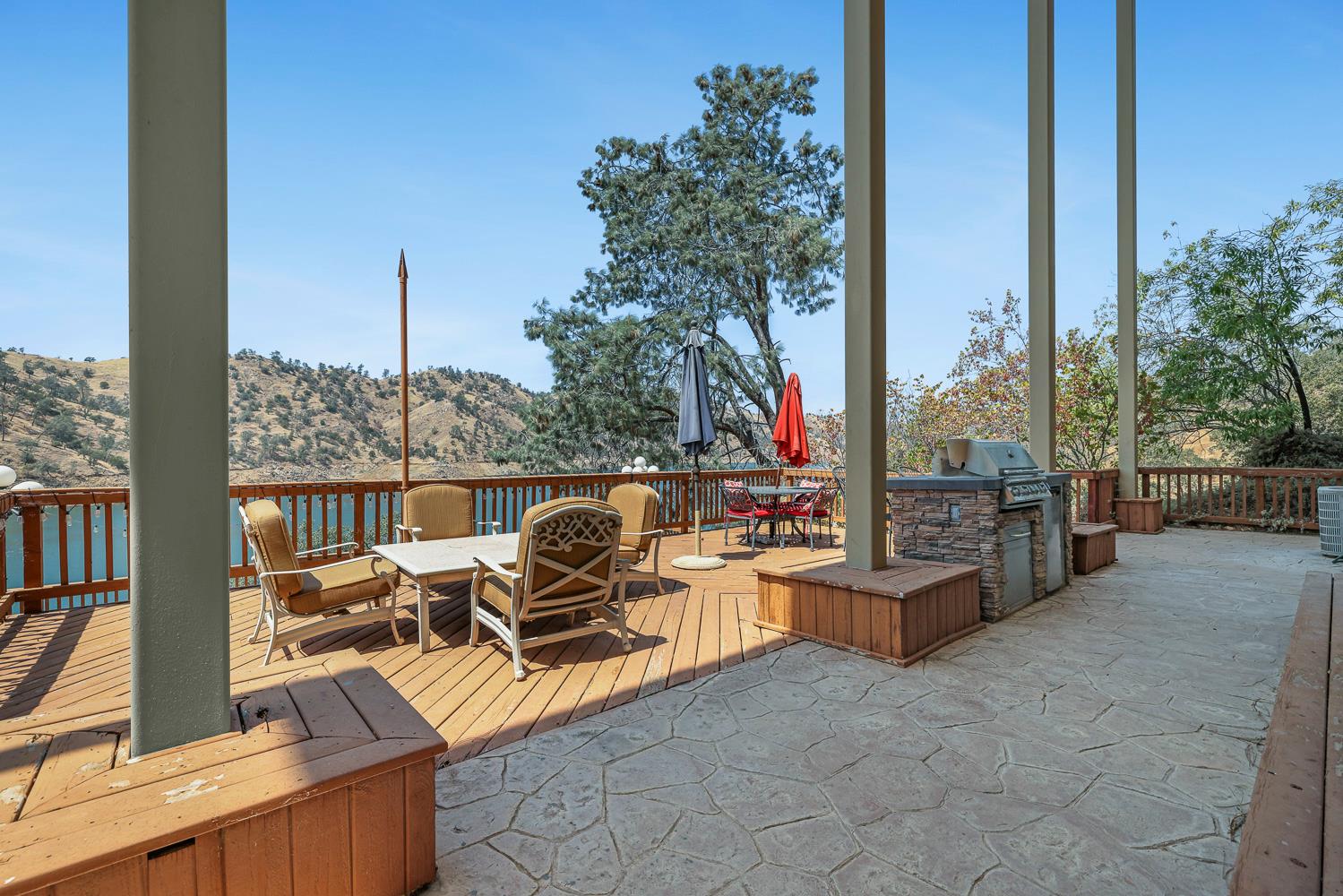 27427 Sky Harbour Rd, Friant, CA 93626