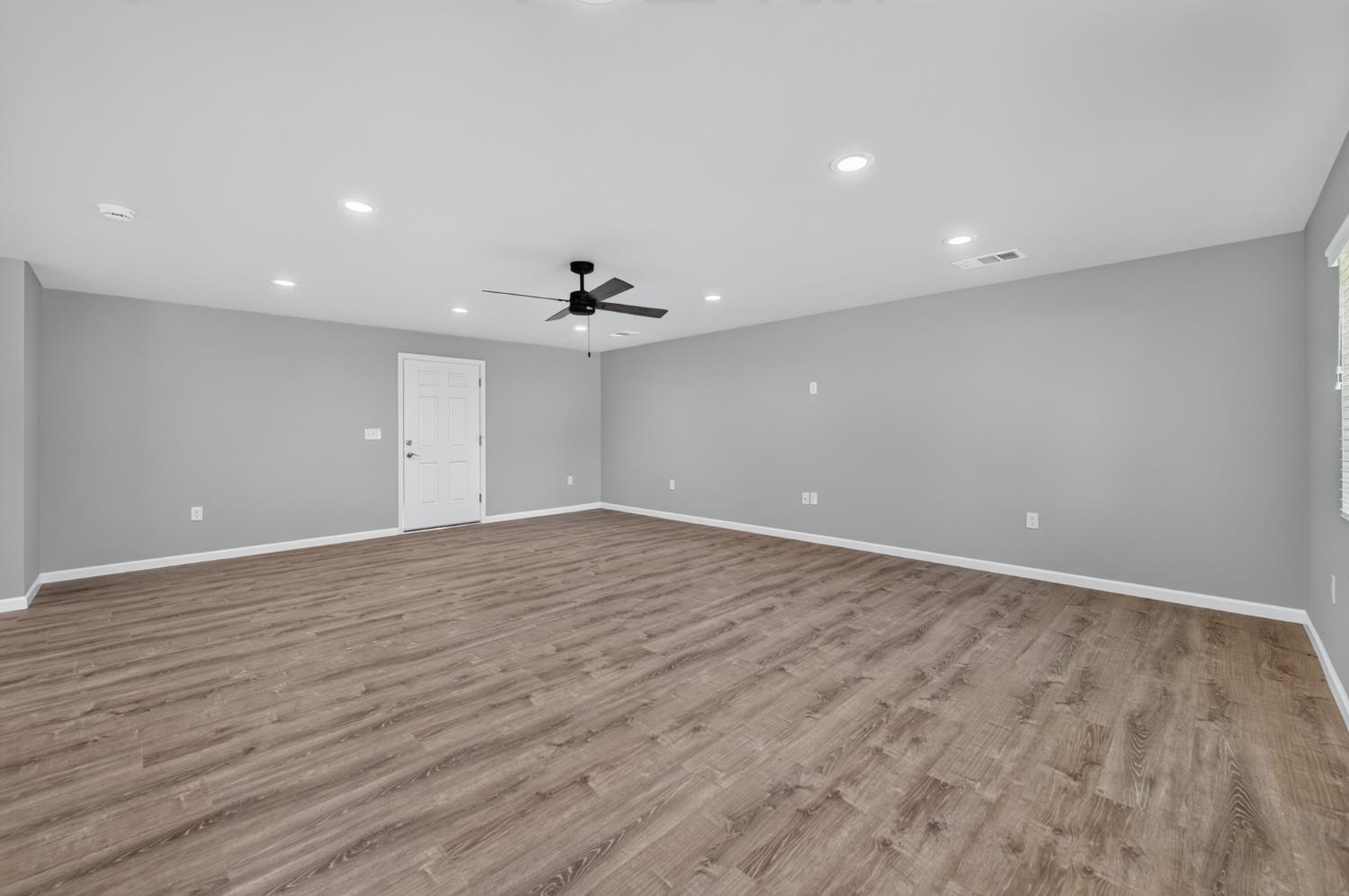 4832 N Fruit Ave, Fresno, CA 93705