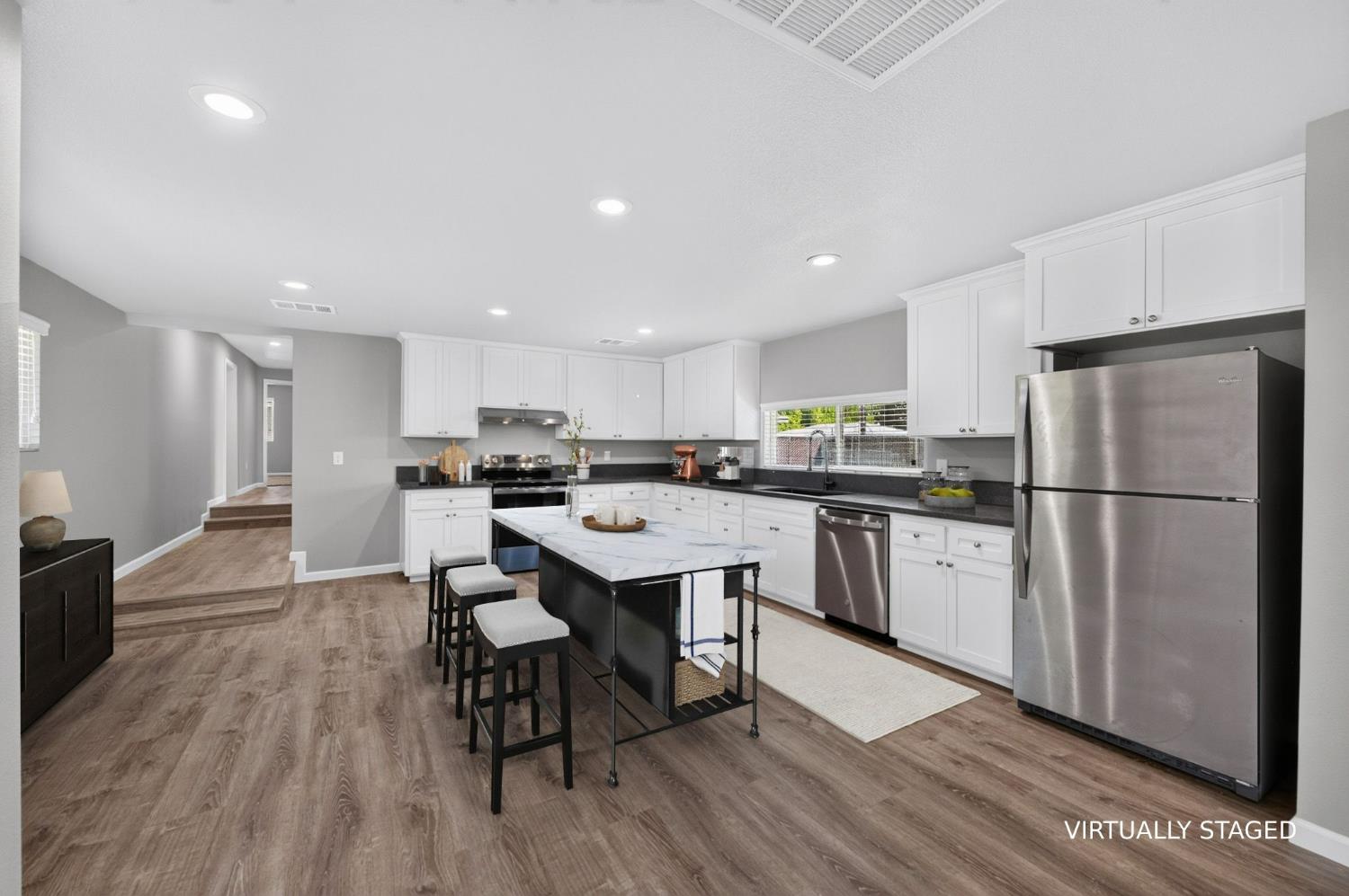 4832 N Fruit Ave, Fresno, CA 93705